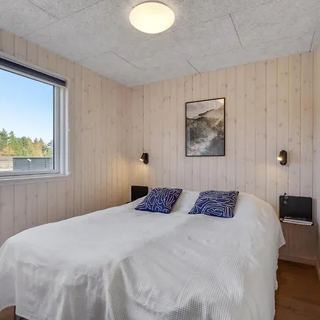 Prázdninový dům Lovely In With Sauna